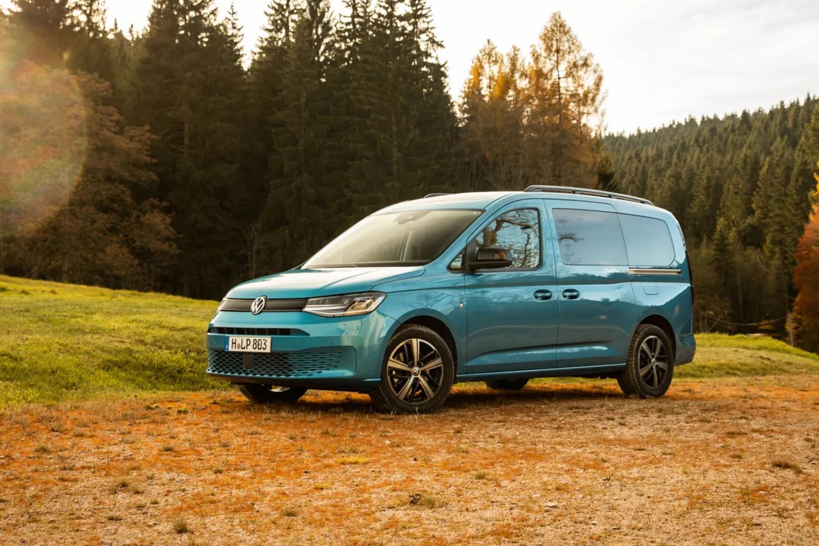 Volkswagen Nutzfahrzeuge Caddy California, Front-Seitenansicht